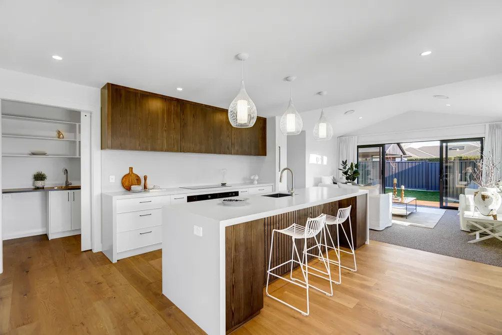 Sophisticated North-Facing New Build