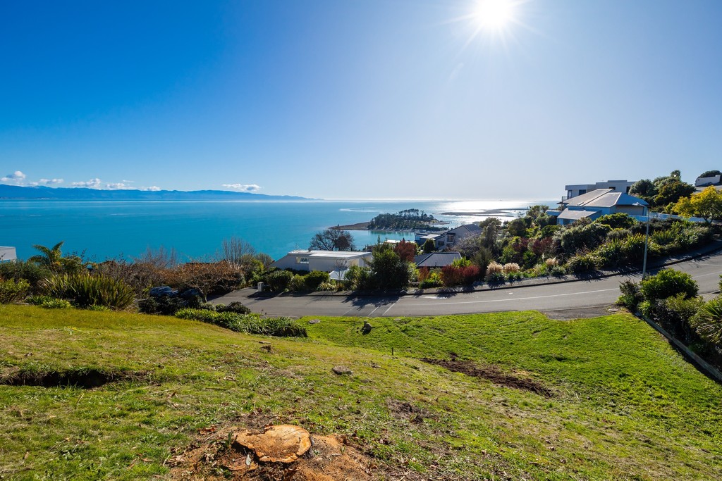 Prestigious Bay View Section Available!