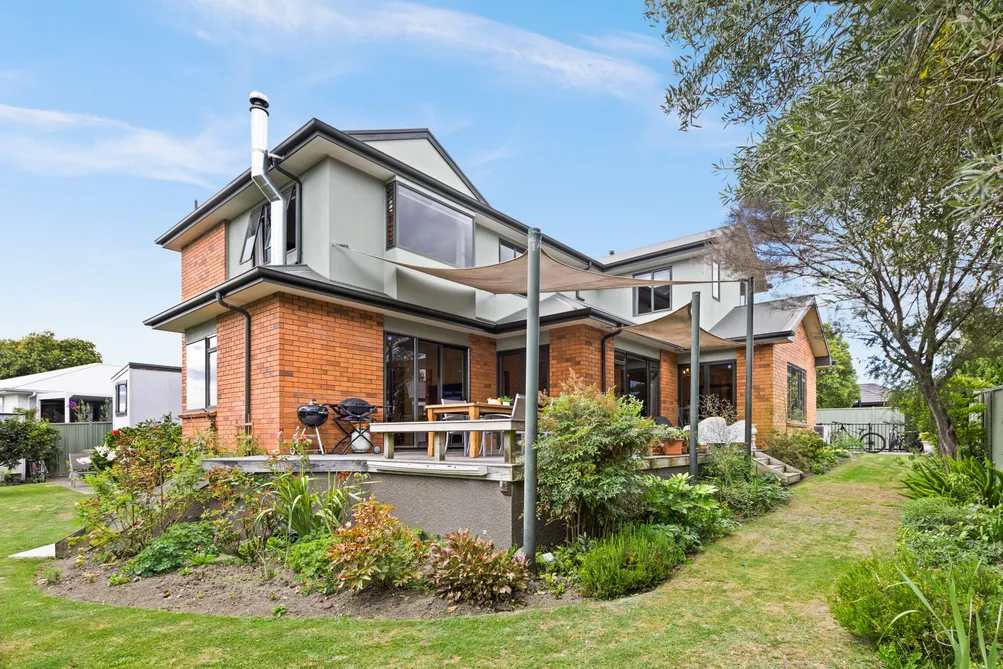 Generous Family Living in Greenmeadows