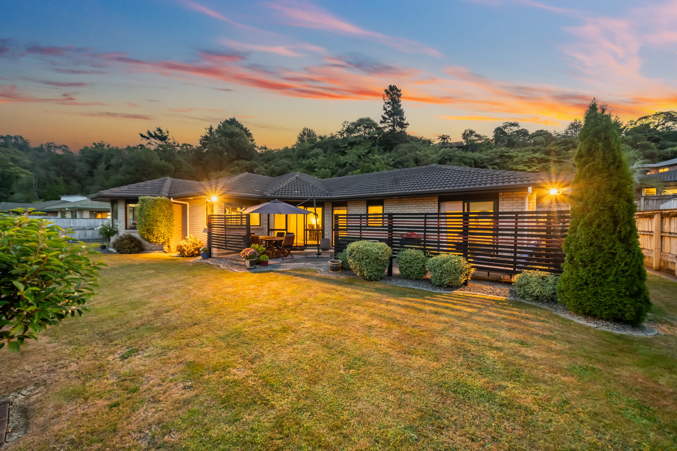 4 Aragon Grove, Kingsley Heights, Upper Hutt City