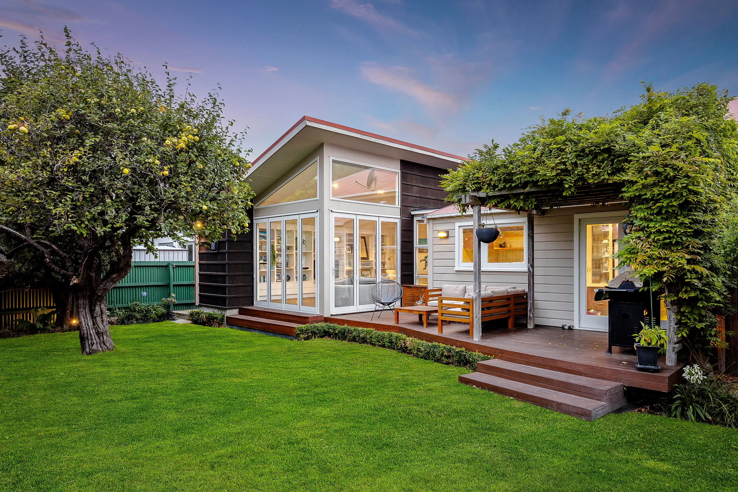 5 Wiggins Street, Sumner, Christchurch City