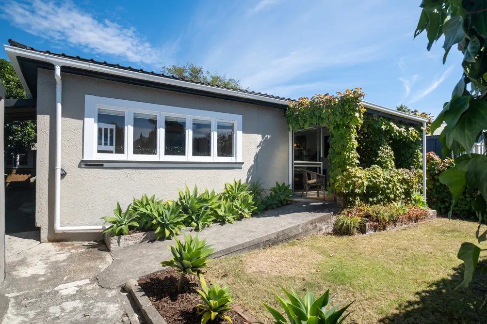 Vintage Elegance, Coastal Living Gem