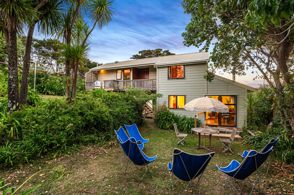 Your Slice of 'Palm Beach Estate'