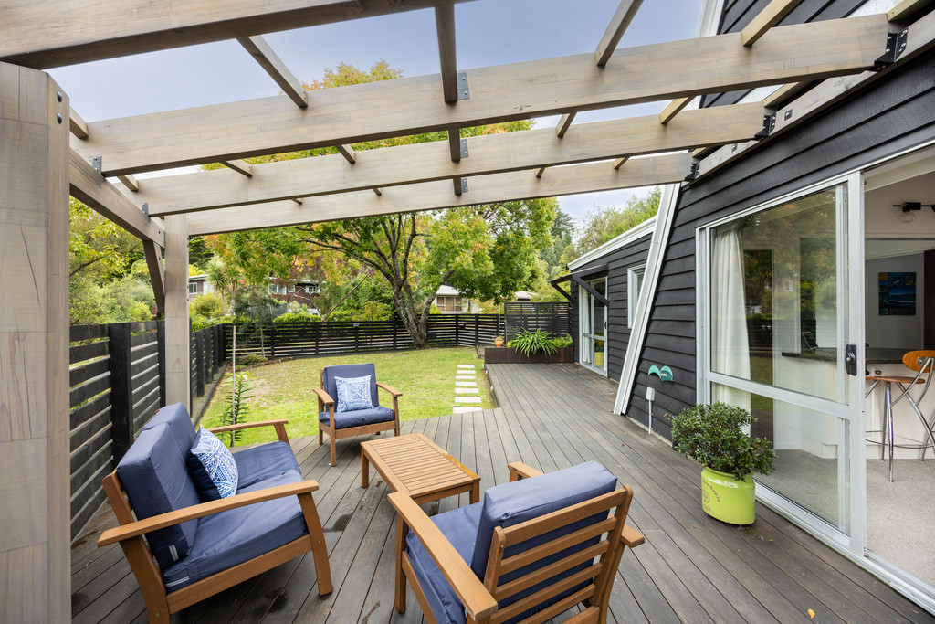 Starter Havelock North Home, Close to Peak