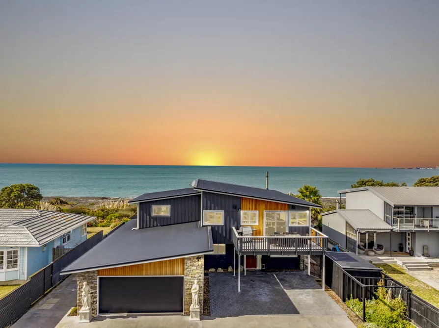 Exquisite Beach Front Living