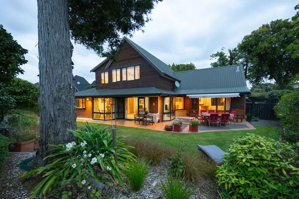 High-Quality Home on Exclusive Caccia Birch Lane