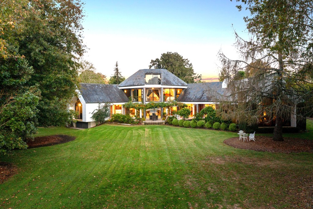 Stunning Waterfront Estate