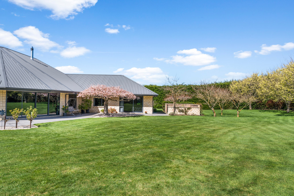 Established Lifestyle Living