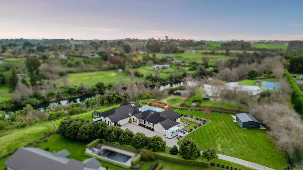 An Extensive Family Oasis