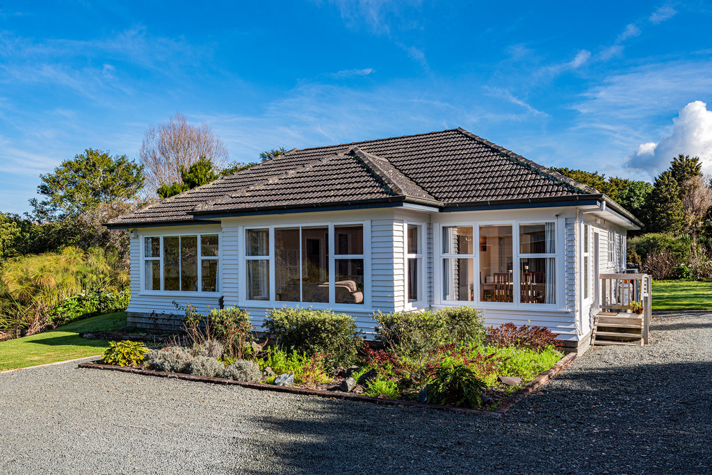 Stunning Lifestyle Block at The Village