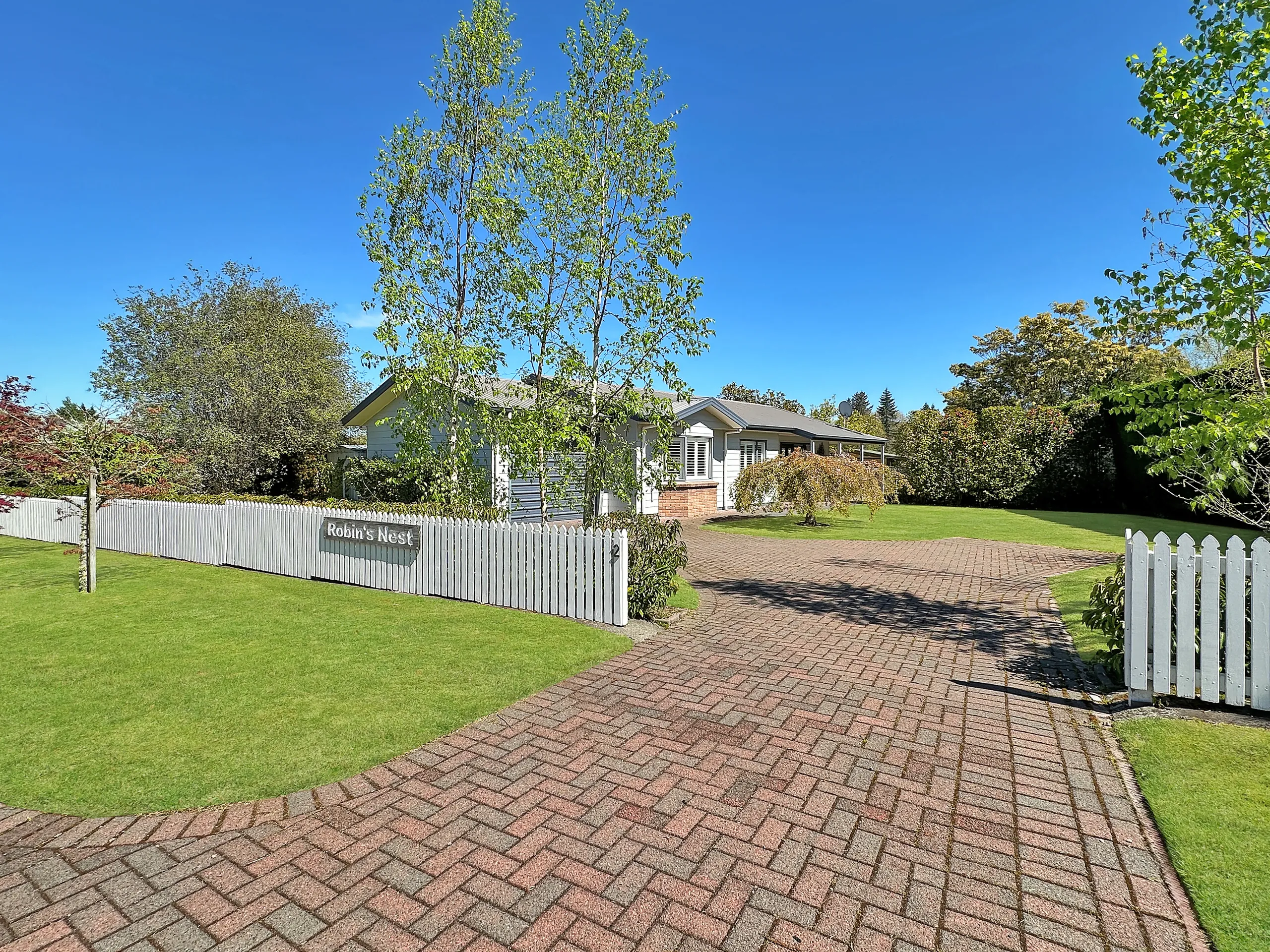 2 Yasmin Lane, Kinloch, Taupo