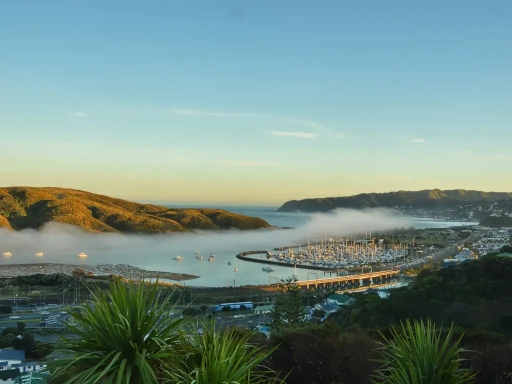 Paremata Fog 3 230816 HDR