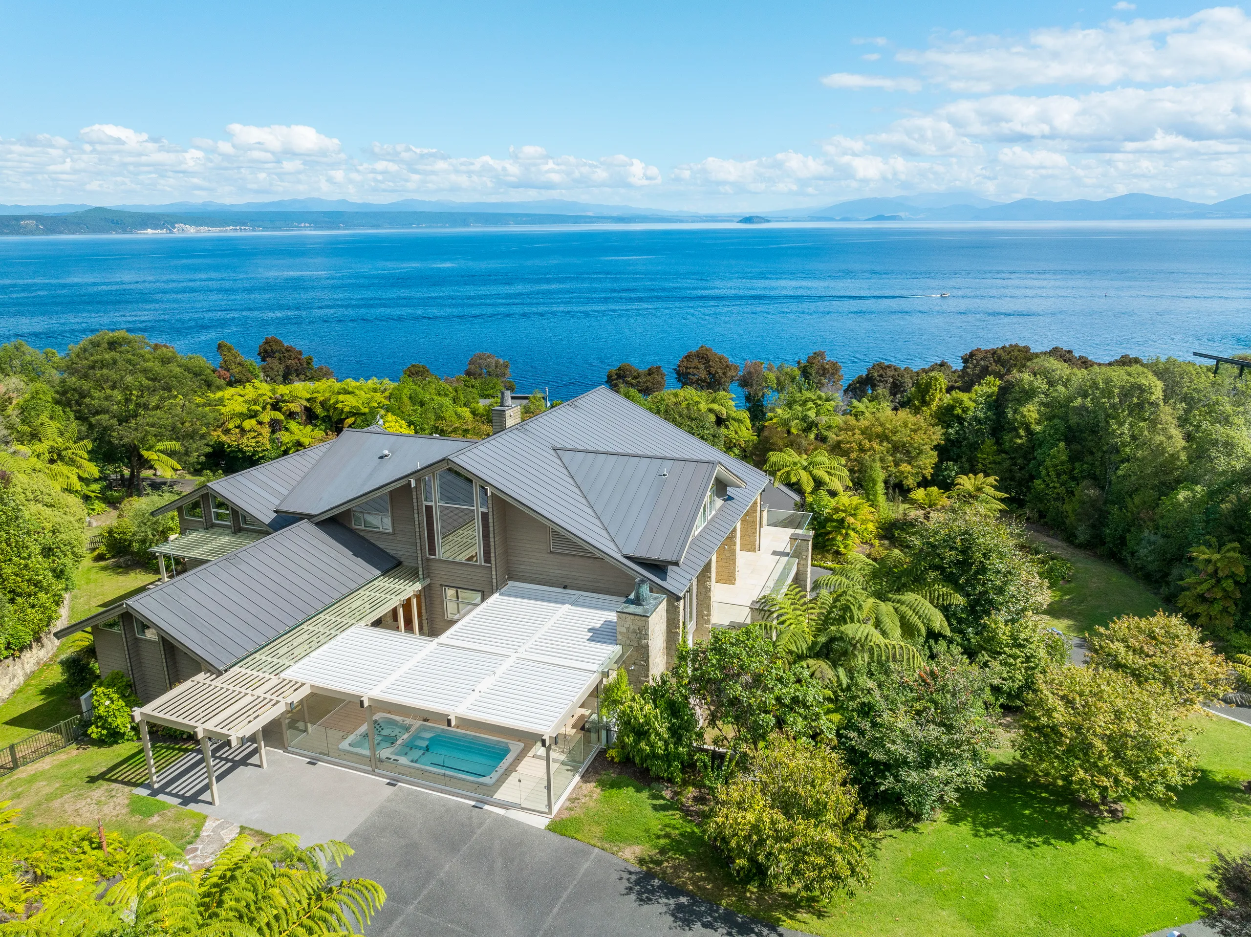 49 Whakamoenga Point, Acacia Bay, Taupo