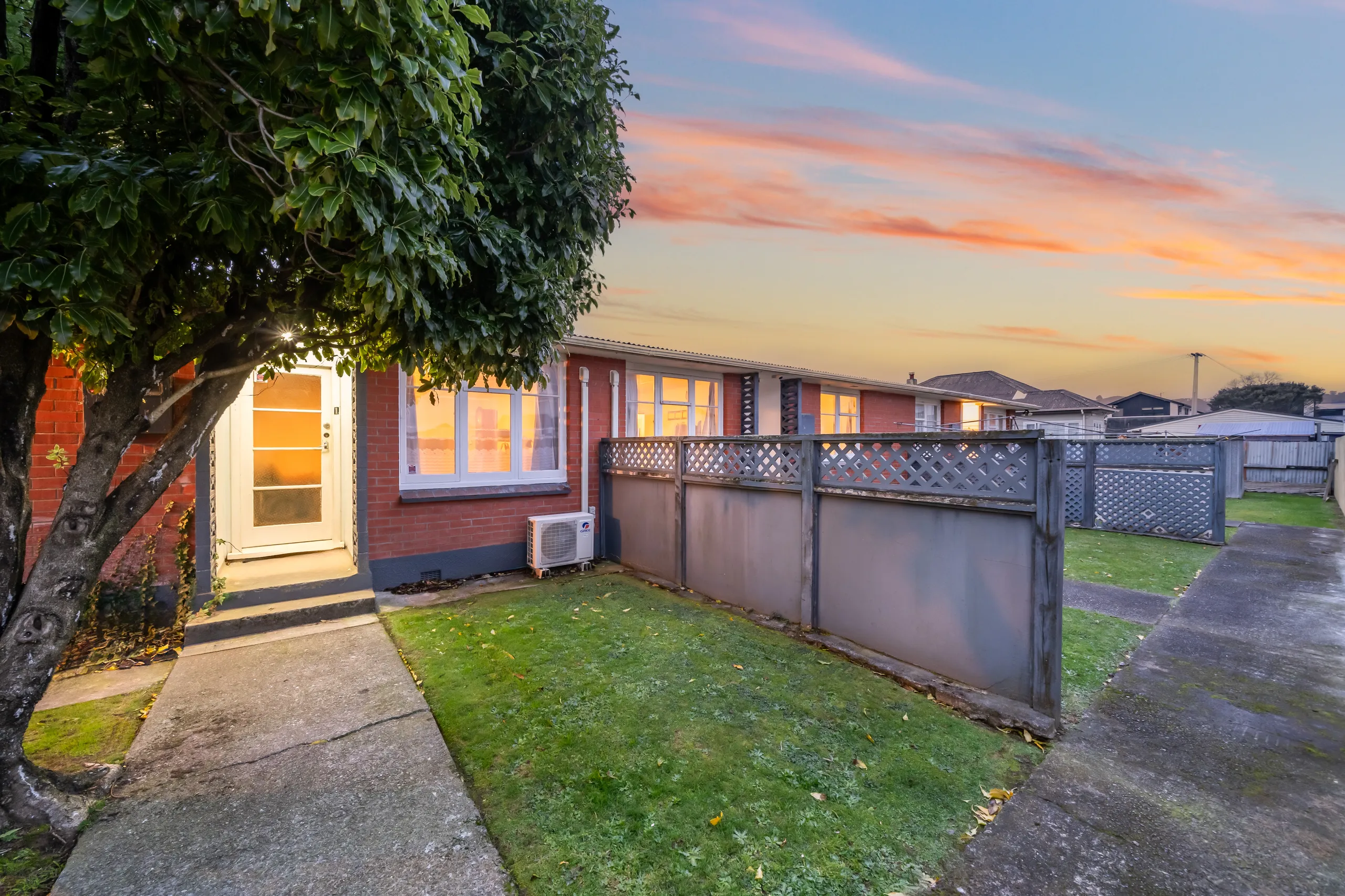 Units 9,10/45-61 Merton Street, Trentham, Upper Hutt City