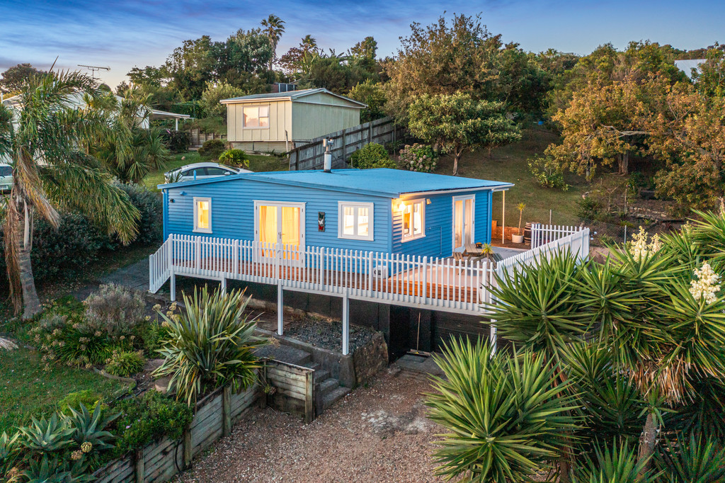 Private Dual Dwelling with Income Potential 
