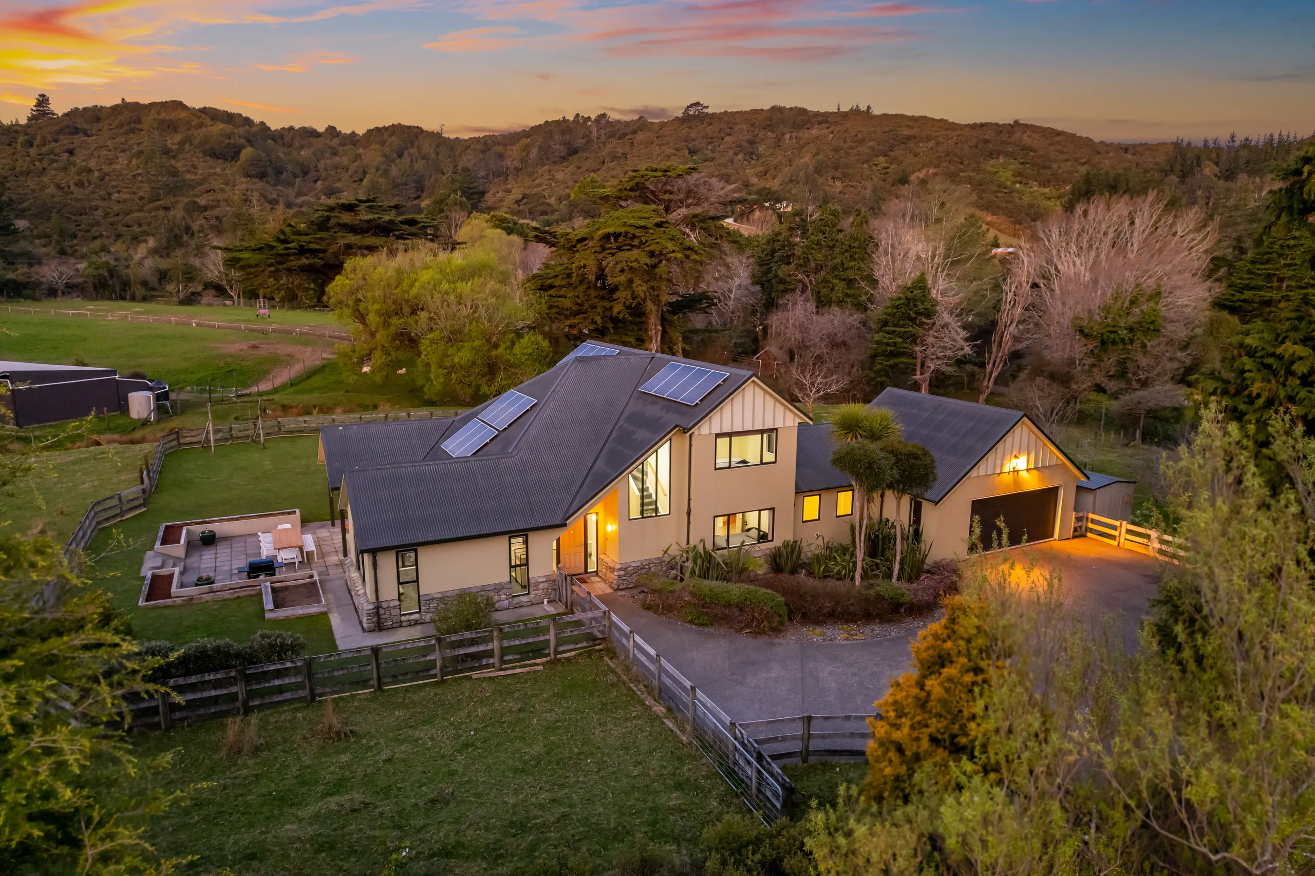 1031C Blue Mountains Road, Blue Mountains, Upper Hutt City