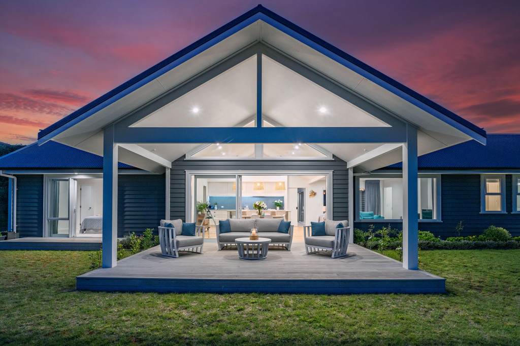 An Exceptional Home to Match Superb Views