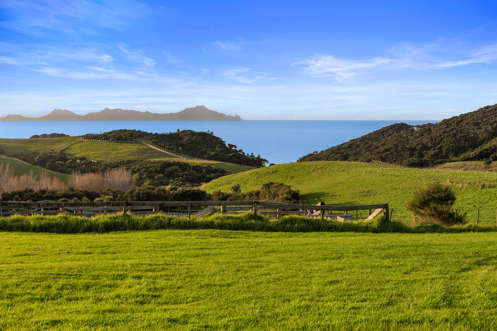 A Rare Opportunity in Prestigious Bream Tail Farm