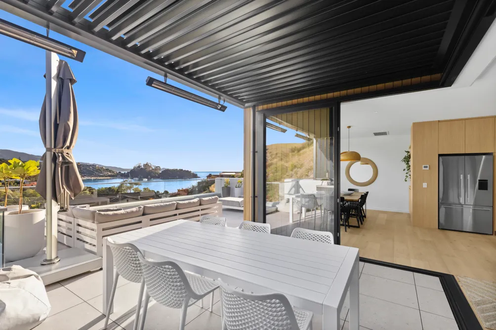 Luxurious Architecturally Designed Residence 