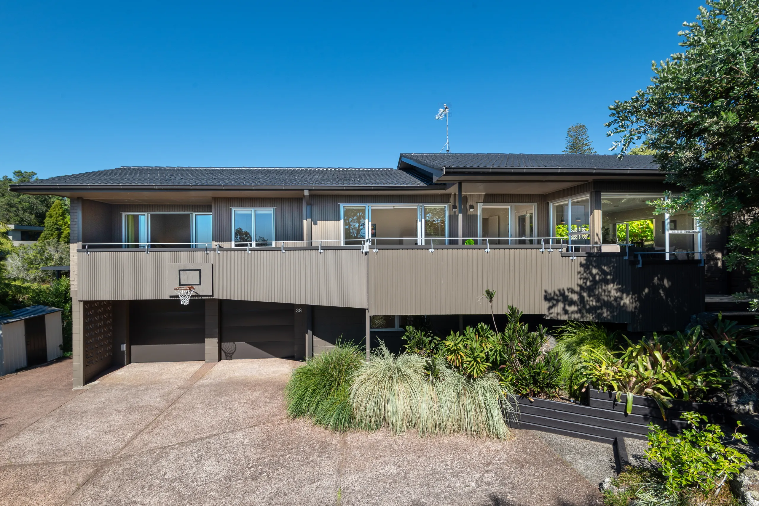 38 Braemar Road, Castor Bay, North Shore City