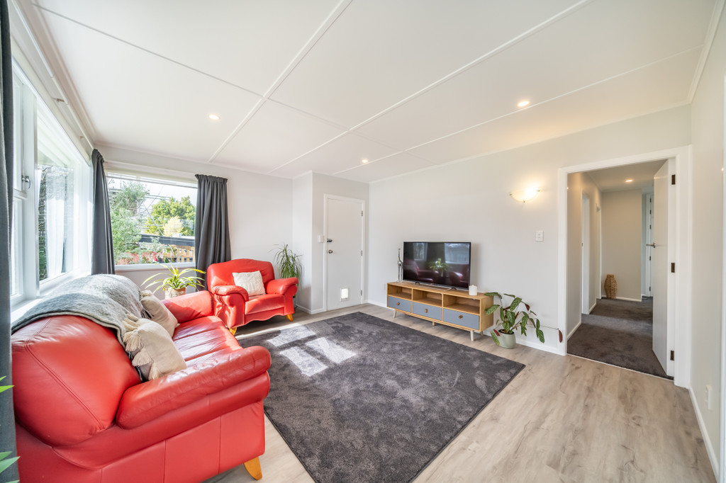 Sunny, Stylish and Spacious, Close to Everything