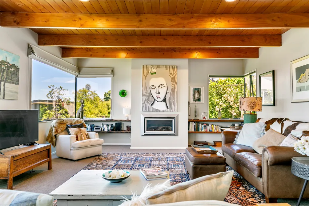 Effortless Living With Stunning Views