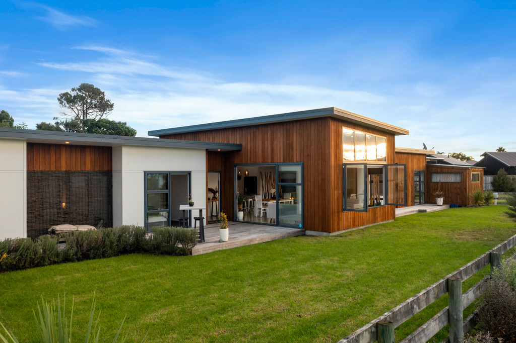 Stylish Home with Income on Large Site