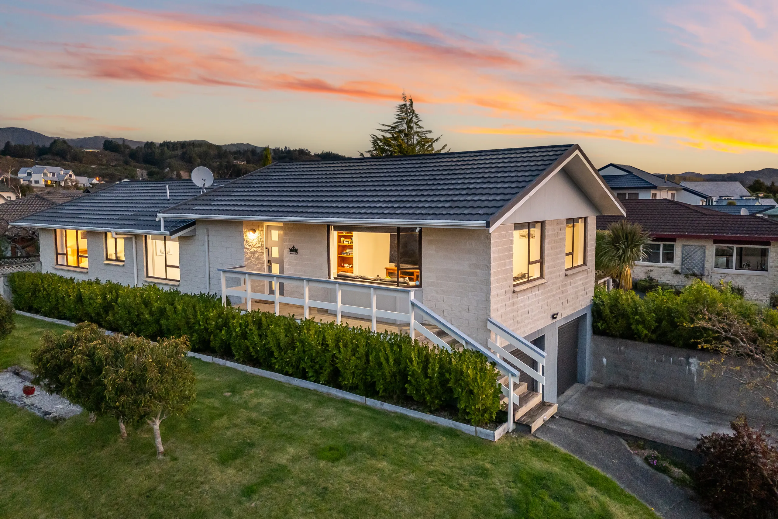 32 Clearwater Terrace, Brown Owl, Upper Hutt City