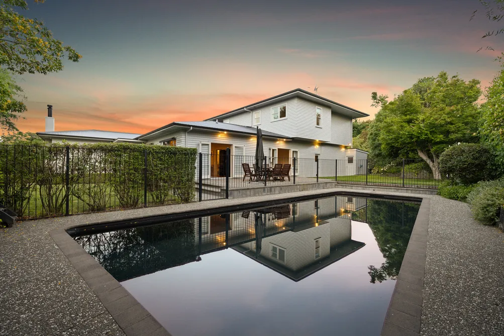 Prestige Location, Elegance and Privacy