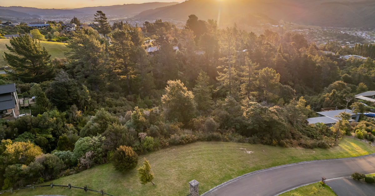 28 Mount Marua Way, Timberlea, Upper Hutt City thumbnail