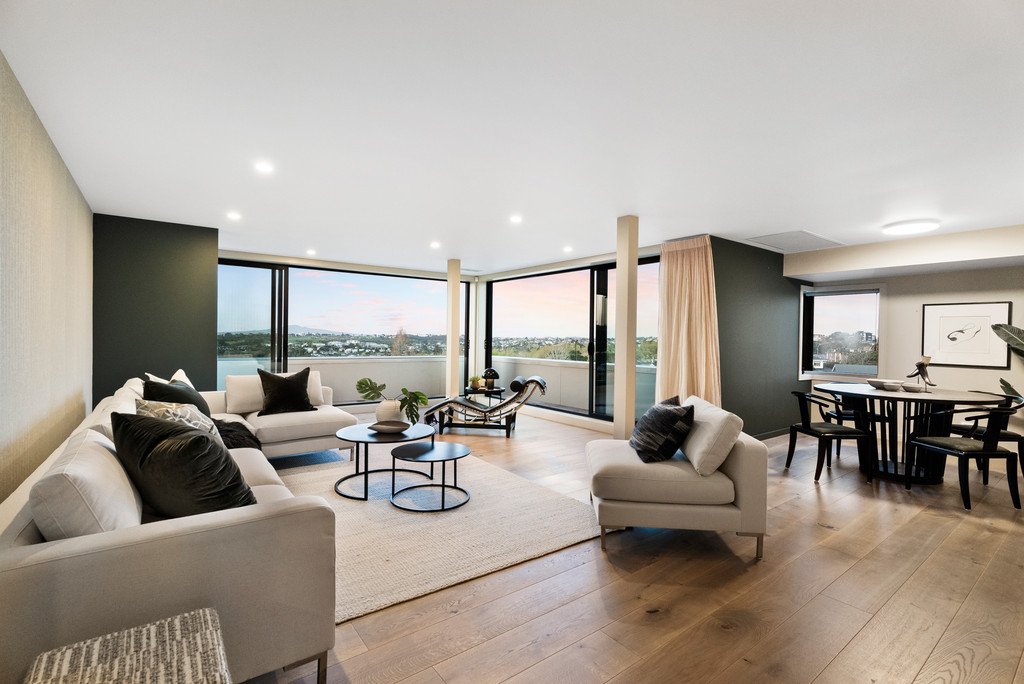 Luxurious Two-Level Penthouse with Panoramic Views
