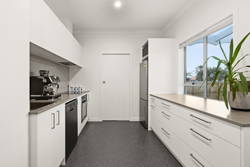 Versatile & Fully Renovated in Prime Location