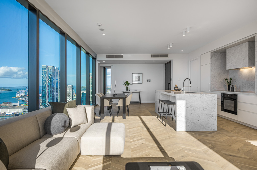 World Class Living In The Sky