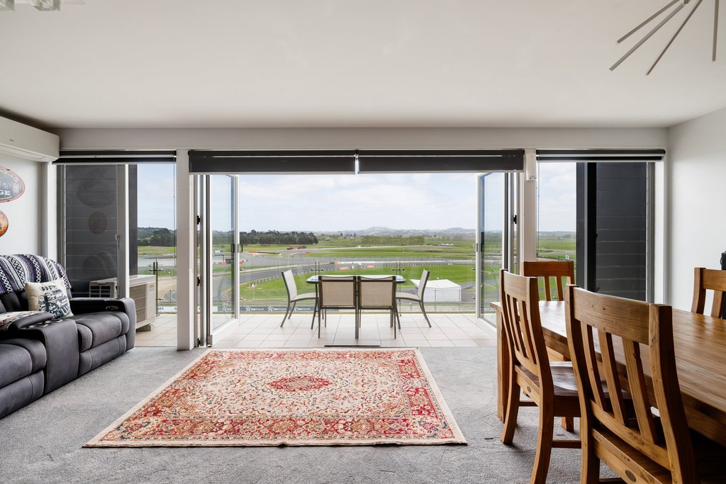 Hampton Downs Apartment 118 - Amon Block