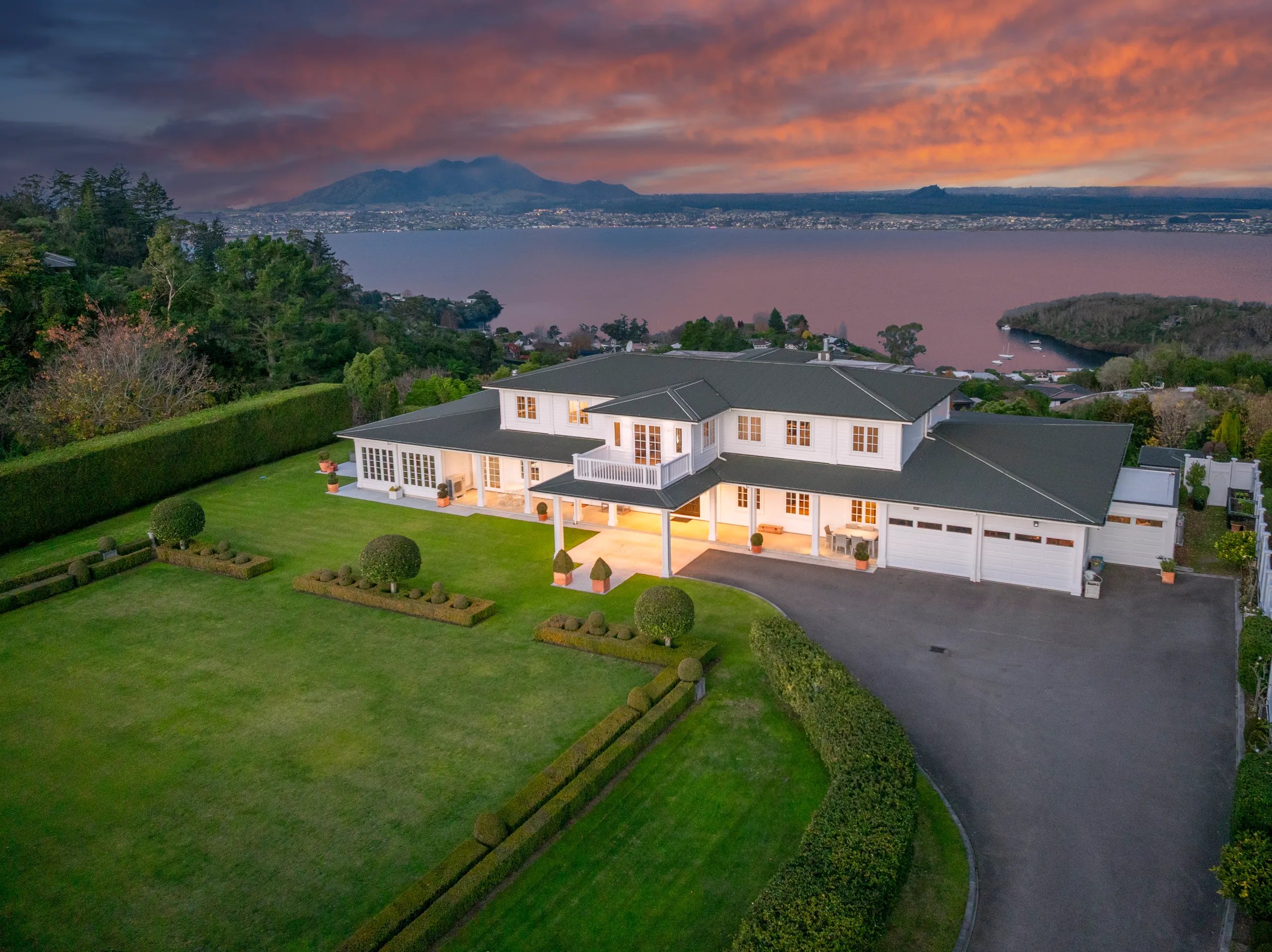 423 Gillespie Place, Acacia Bay, Taupo