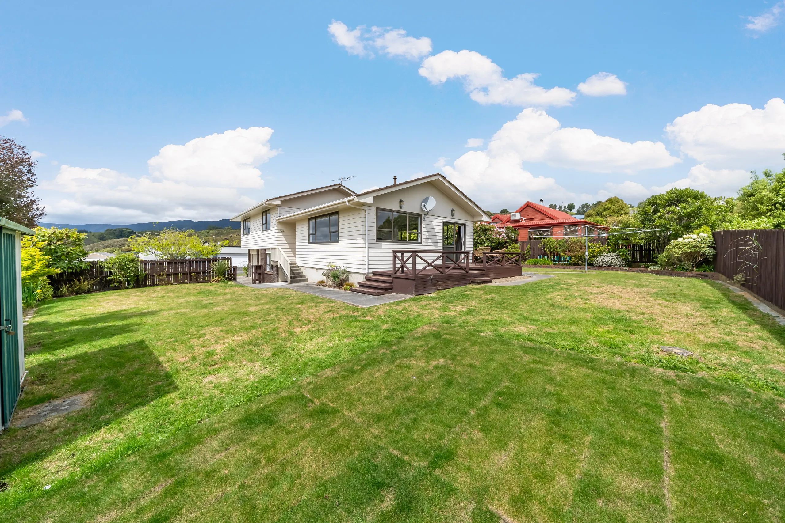 32 Seymour Grove, Kingsley Heights, Upper Hutt City