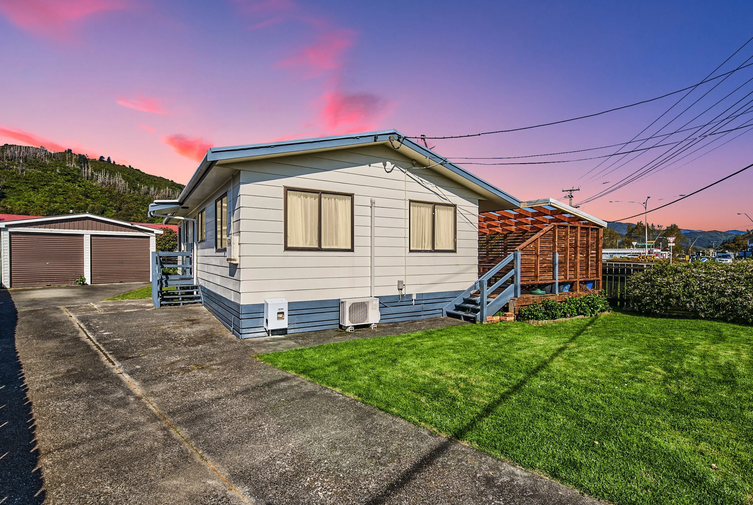 2 Wellington Road, Wainuiomata, Lower Hutt City