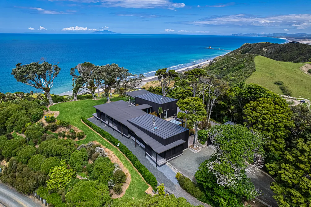 Coastal Serenity in Bream Tail Farm