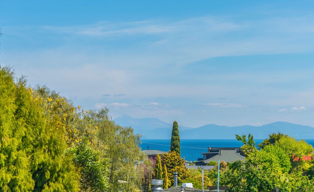 Great Value in Hilltop