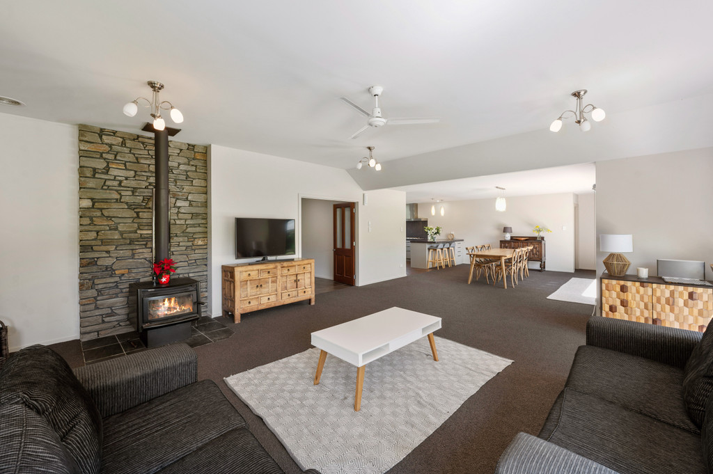 This Beautiful Lifestyle Block has to be Sold!