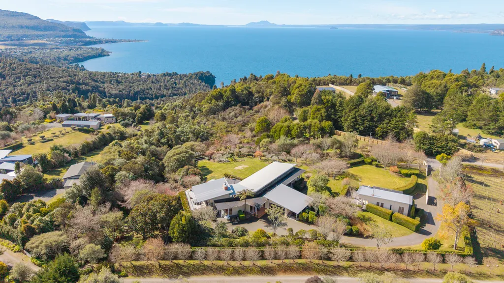 Architectural Pukawa Retreat with Dual Dwellings
