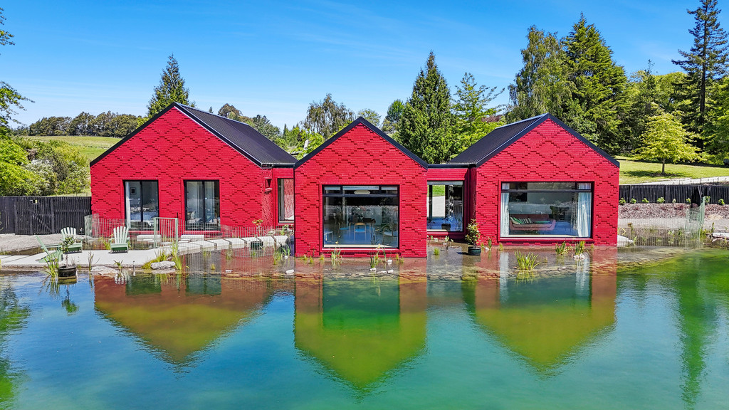 A Rare Gem: Luxury, Sustainability & Business 