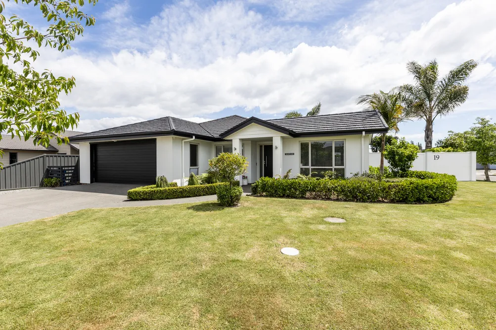 Luxurious Living on Lochhead