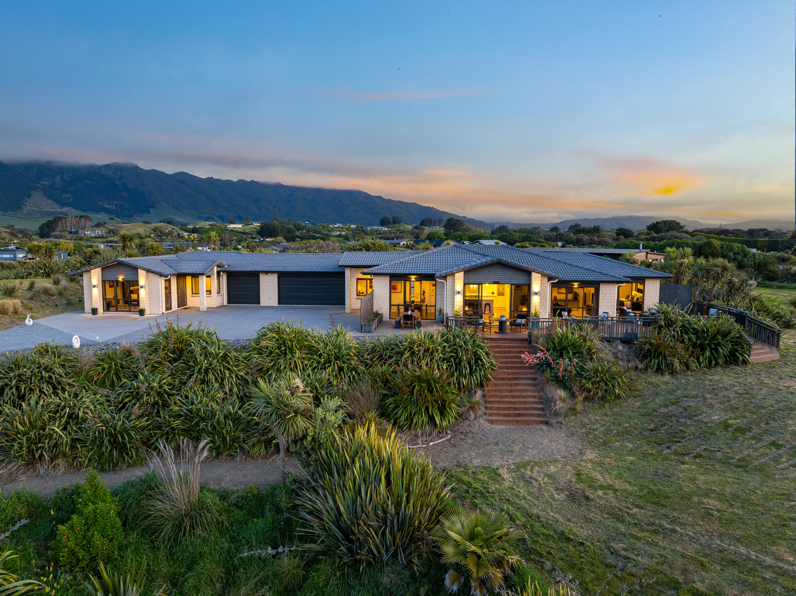 37 Pingao Lane, Peka Peka, Kapiti Coast