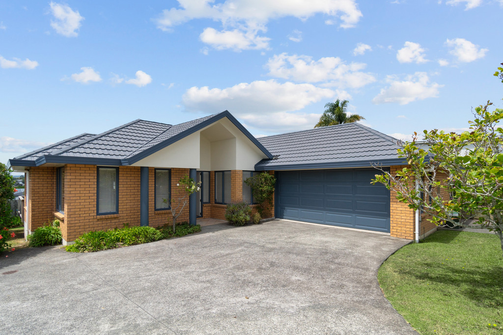 Deceased Estate - Freehold- Prime Howick Location