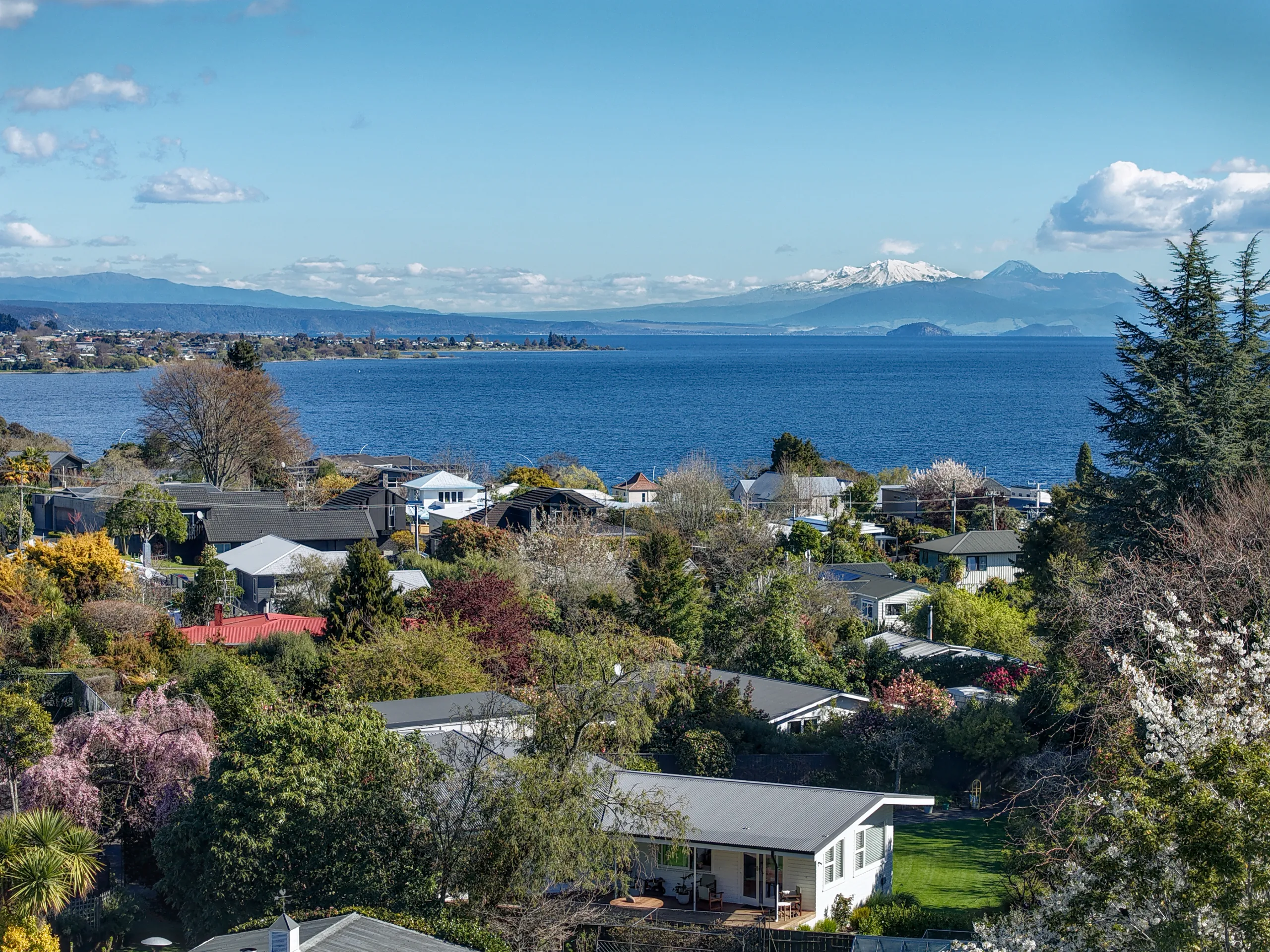 15 Henry Hill Road, Hilltop, Taupo