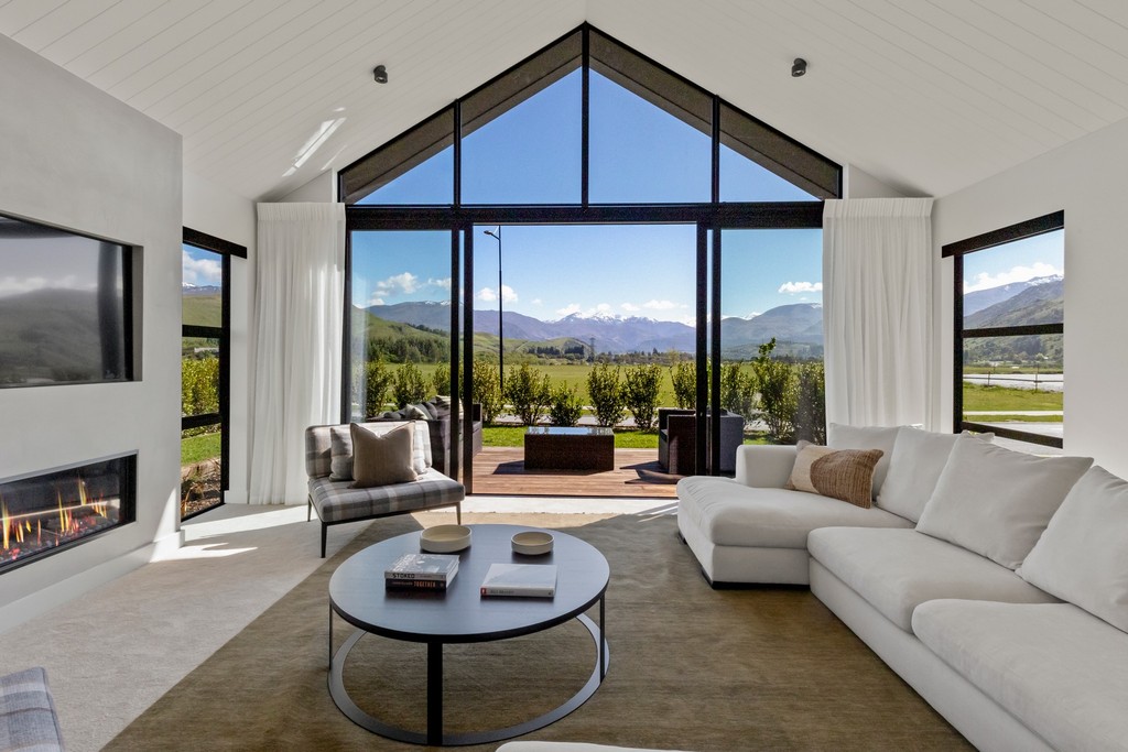 Discover Elevated Elegance