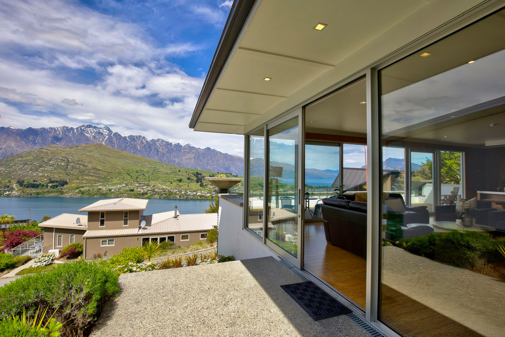 Elevated Views Plus 365 Visitor Accommodation