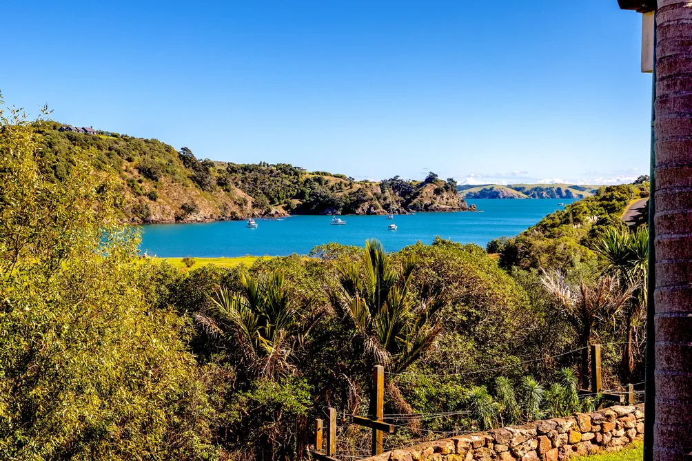 Exclusive Opportunity: Coastal Living on Waiheke 