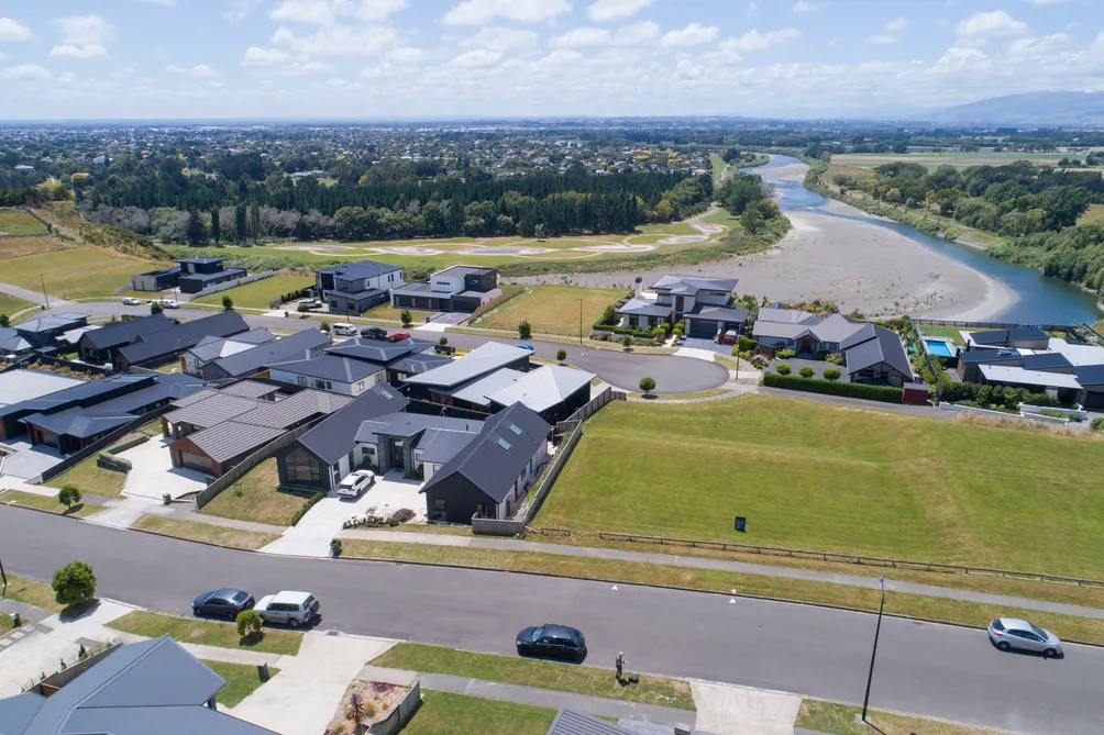 Last Remaining Flat Section in Exclusive Vaucluse 